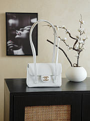 Kitlife Chanel 26C Jennie Shoulder Flap Bag White 22cm - 1
