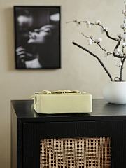 Kitlife Chanel 26C Jennie Shoulder Flap Bag Light Yellow 22cm  - 4