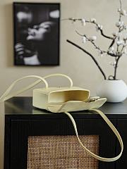 Kitlife Chanel 26C Jennie Shoulder Flap Bag Light Yellow 22cm  - 3