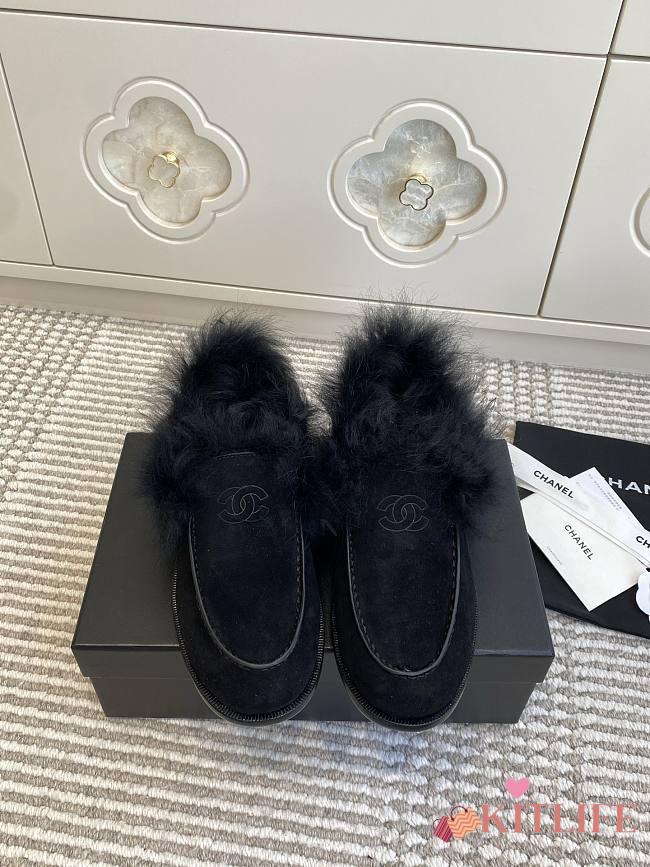 Kitlife Chanel 25N Furry Loafers Black Suede Leather - 1