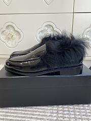 Kitlife Chanel 25N Furry Loafers Black Patent Leather - 5
