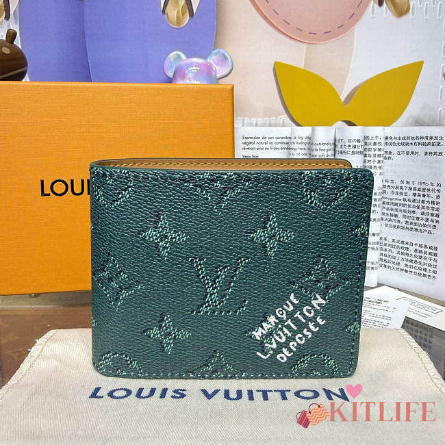 Kitlife Louis Vuitton Slender Wallet Green M26837 11x2x8.5cm - 1