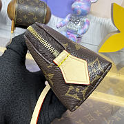 Kitlife Louis Vuitton Cosmetic Bag Brown Monogram Canvas M25653 13.5x5.5x9cm - 2
