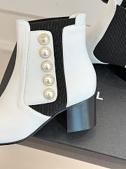 Kitlife Chanel Classic CC Pearl Color-Blocked Chunky Heel Chelsea Boots White - 2