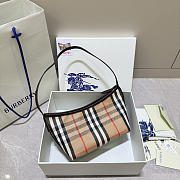 Kitlife Burberry Highlands Shoulder Bag Beige 25.5x12x16cm - 6