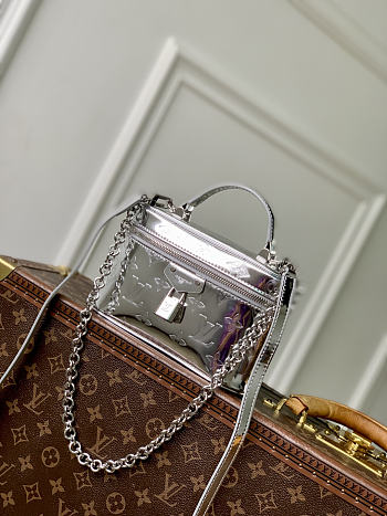 Kitlife Louis Vuitton Vanity Chain Pouch Sliver M26097 19x11.5x6.5cm