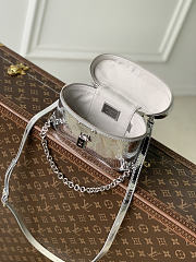 Kitlife Louis Vuitton Vanity Chain Pouch Sliver M26097 19x11.5x6.5cm - 4