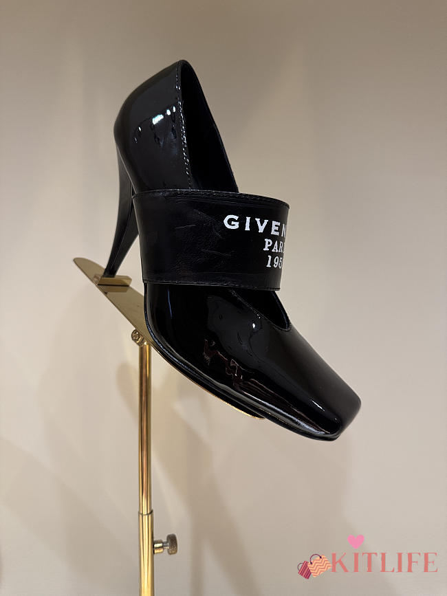 Kitlife Givenchy Sliced Square Tape Pumps In Black Patent Leather  - 1