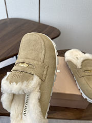 Kitlife Miu Miu 25SS Closed-toe Fur Slippers Beige - 2