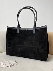 Kitlife Valentino Garavani Escape Tote Bag Black Suede 22079L 28x38x15cm - 2