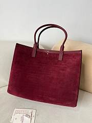 Kitlife Valentino Garavani Escape Tote Bag Red Suede 22079L 28x38x15cm  - 6