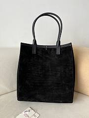 Kitlife Valentino Garavani Escape Tote Bag Black Suede 22079s 31x33x10cm - 5