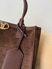 Kitlife Valentino Garavani Escape Tote Bag Brown Suede 22079s 31x33x10cm - 4