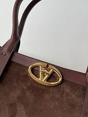 Kitlife Valentino Garavani Escape Tote Bag Brown Suede 22079s 31x33x10cm - 3