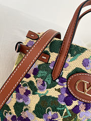 Kitlife Valentino Garavani Antibes Raffia Tote Bag With Embroidery 22x19x12cm - 2