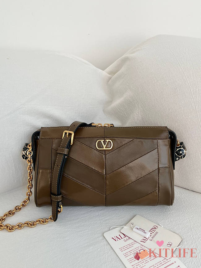 Kitlife Valentino Garavani Panthea Shoulder Bag In Grey Nappa Leather With A Chevron Pattern 24x14x6cm  - 1