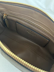 Kitlife Valentino Garavani Panthea Shoulder Bag In Grey Nappa Leather With A Chevron Pattern 24x14x6cm  - 3