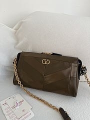 Kitlife Valentino Garavani Panthea Shoulder Bag In Grey Nappa Leather With A Chevron Pattern 24x14x6cm  - 6