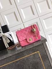 Kitlife Chanel 25B Pink Velvet Bag With Rhinestone Balls AS1786 18cm - 1