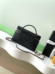 Kitlife Chanel 25 Quilted Vanity Bag Black AP4936 17x19.5x5cm - 4