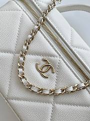 Kitlife Chanel 25 Quilted Vanity Bag White AP4936 17x19.5x5cm  - 6
