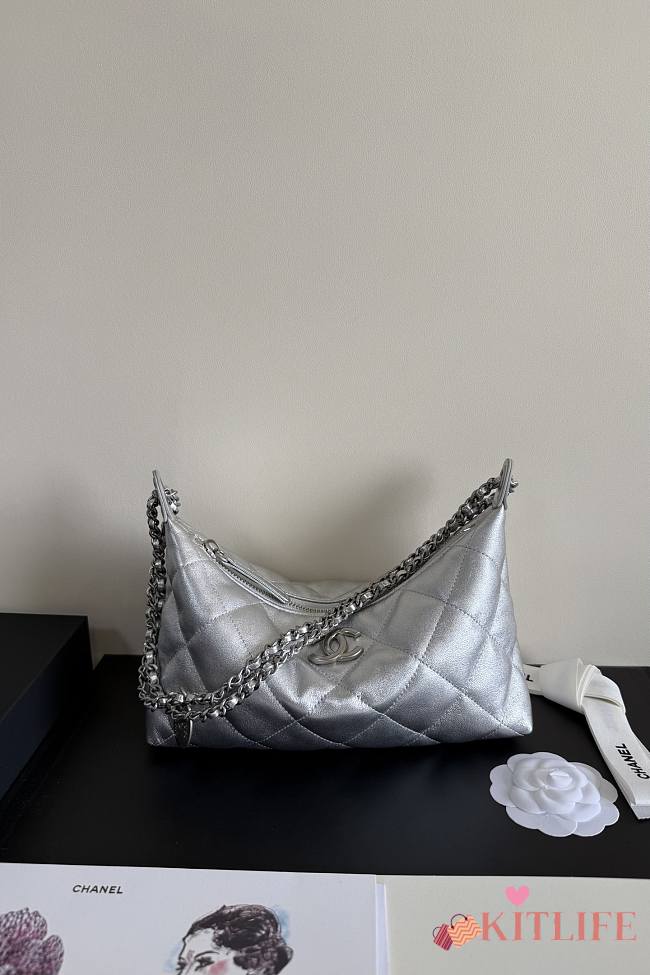 Kitlife Chanel 25s Hobo Bag Silver Lambskin AS5528 17x26x8.5cm  - 1