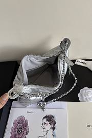 Kitlife Chanel 25s Hobo Bag Silver Lambskin AS5528 17x26x8.5cm  - 6