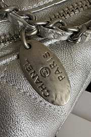Kitlife Chanel 25s Hobo Bag Silver Lambskin AS5528 17x26x8.5cm  - 3