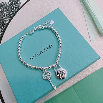 Kitlife Tiffany & Co. Silver Bead Bracelet With Charm & Key Tag 