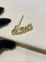 Kitlife Louis Vuitton 2025 Gold Letter Frog Hair Clip - 4