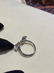 Kitlife Louis Vuitton 25SS Full Diamond Floral Letter Silver Open Ring  - 6