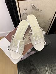 Kitlife Chanel 2025 Interlocking CC Logo Flip Flops Sandals White - 4