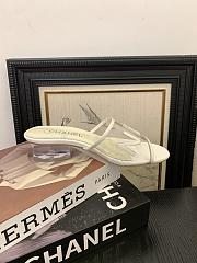 Kitlife Chanel 2025 Interlocking CC Logo Flip Flops Sandals White - 3