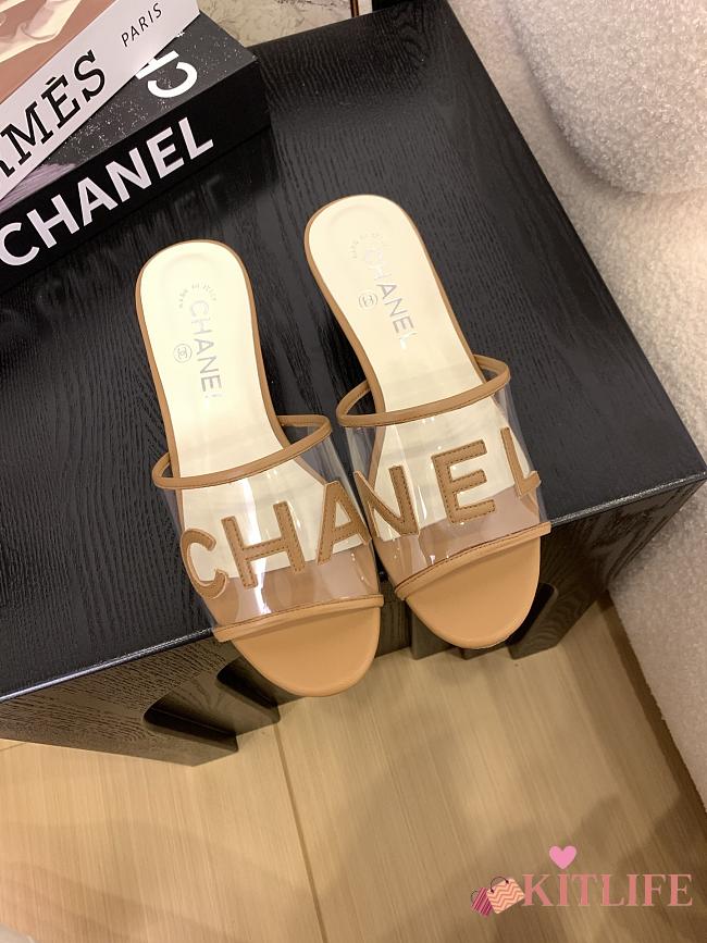 Kitlife Chanel 2025 Interlocking CC Logo Flip Flops Sandals Brown - 1