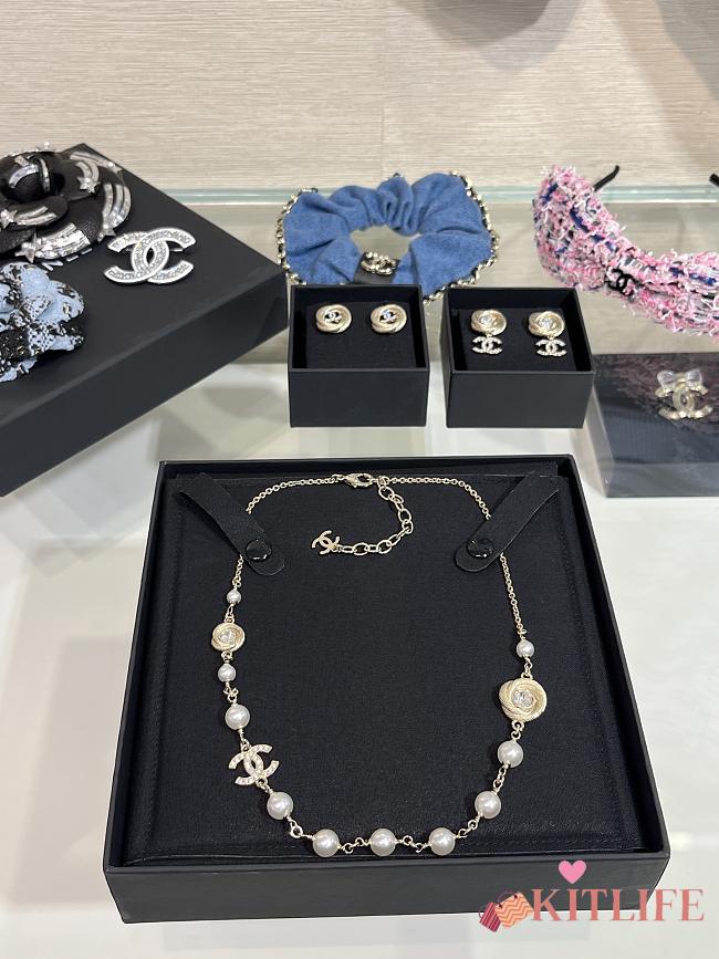 Kitlife Chanel Gold Full-Diamond Double C Brushed Round Pearl Necklace - 1