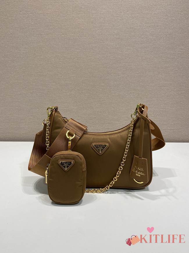 Kitlife Prada Re-Edition 2005 Re-Nylon Bag Brown 1BH204 22x12x6cm - 1