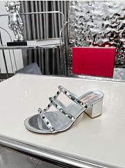 Kitlife Valentino Garavani Rockstud Sandals In Silver - 3