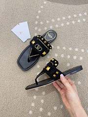 Kitlife Valentino Garavani Plaster Caster Black Suede Thong Sandals - 6