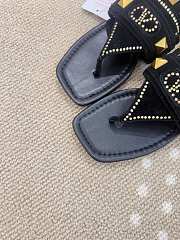 Kitlife Valentino Garavani Plaster Caster Black Suede Thong Sandals - 5