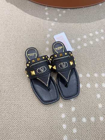 Kitlife Valentino Garavani Plaster Caster Black Goatskin Thong Sandals