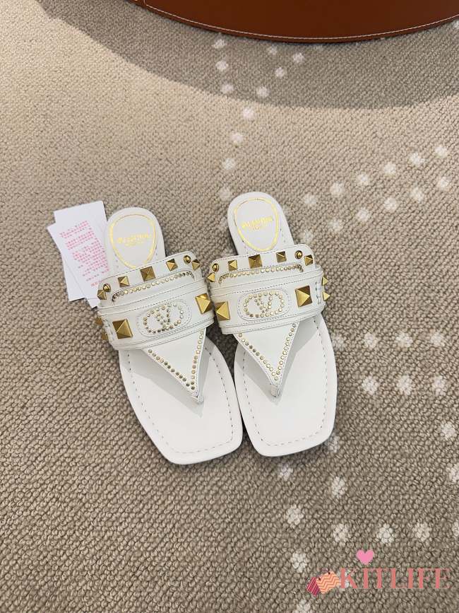 Kitlife Valentino Garavani Plaster Caster White Goatskin Thong Sandals - 1