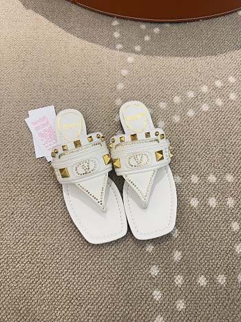 Kitlife Valentino Garavani Plaster Caster White Goatskin Thong Sandals