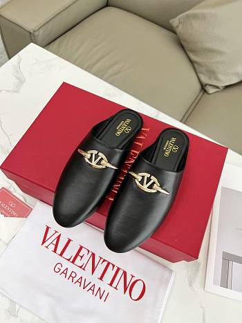 Kitlife Valentino VLogo Gate Black Leather Loafers 