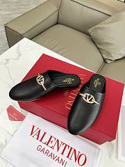 Kitlife Valentino VLogo Gate Black Leather Loafers  - 5