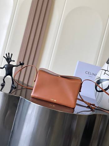 Kitlife Celine Trio Flap Bag In Brown Smooth Lambskin 22x14x4cm 