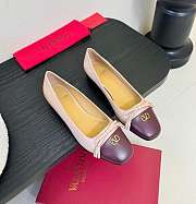 Kitlife Valentino 2025 Bow-Tie Color-Blocked Shoes Beige and Dark Brown  - 1