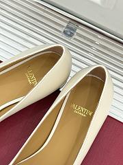 Kitlife Valentino 2025 Bow-Tie Color-Blocked Shoes White and Brown  - 4