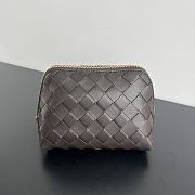 Kitlife Bottega Veneta Intrecciato Small Beauty Pouch Dark Brown 764044 16.5x10.5x9cm - 1