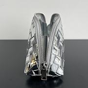 Kitlife Bottega Veneta Intrecciato Small Beauty Pouch Silver 764044 16.5x10.5x9cm  - 2