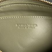 Kitlife Bottega Veneta Intrecciato Small Beauty Pouch Light Green 764044 16.5x10.5x9cm  - 2
